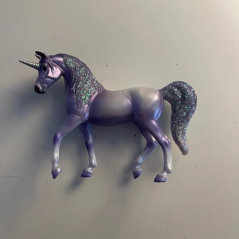 breyer horses fairytale friends exclusive stablemate club 2019 moonbeam model - Picture 2 of 5